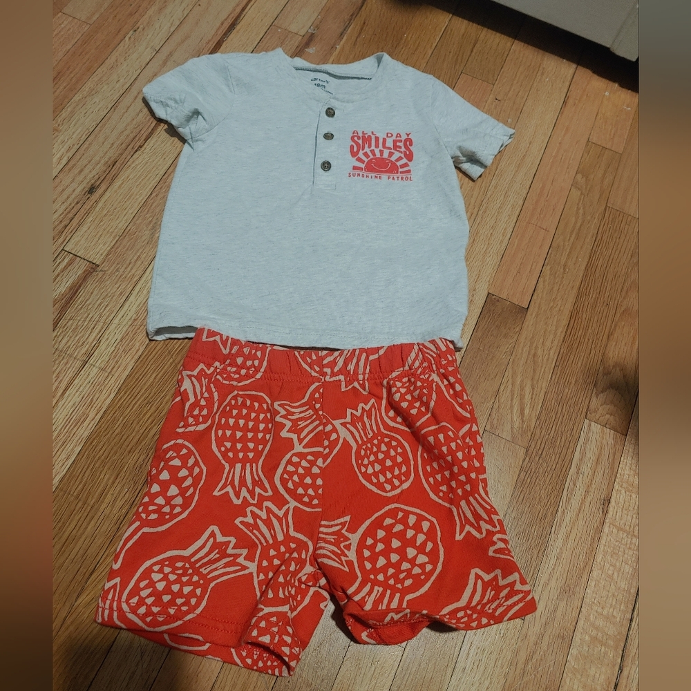 Carter's short sleeve t-shirt and pineapple short set / 12-18 mos / grey and red